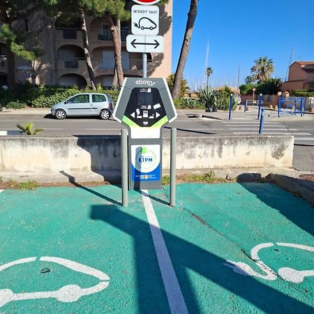 Les Iles D'Or Au Port De Hyeres Grand Studio Climatise Екстериор снимка